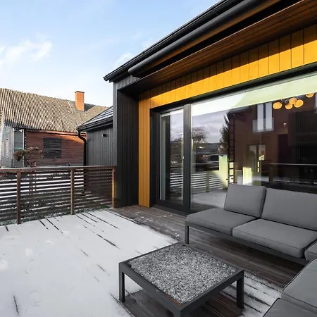 アパート Posti S パルヌ